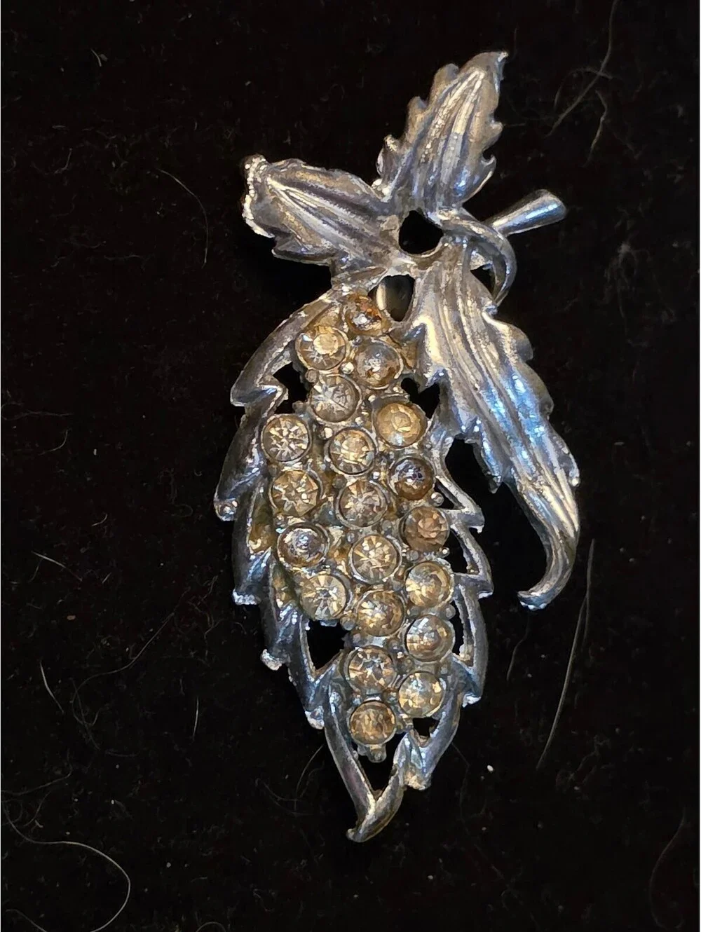 Vintage Silver-Tone Rhinestone Bunch Leaf Cluster Statement Brooch